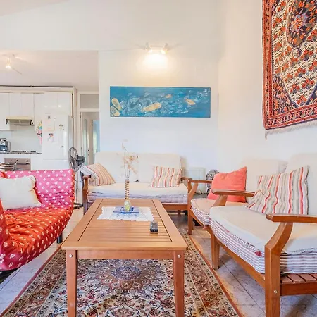 Gorgeous In Carbonell With Swimming Pool Holiday home *